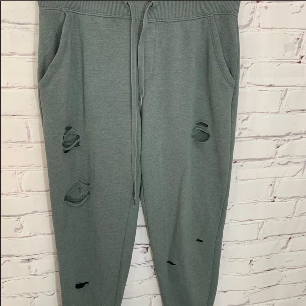 Aerie green distressed ripped Joggers sweatpants M